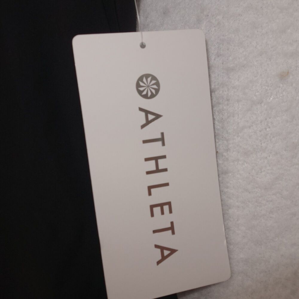 Athleta Women's Medium Tank Top 2-In-1 Ultimate Support Sleeveless Black NEW - Picture 3 of 8